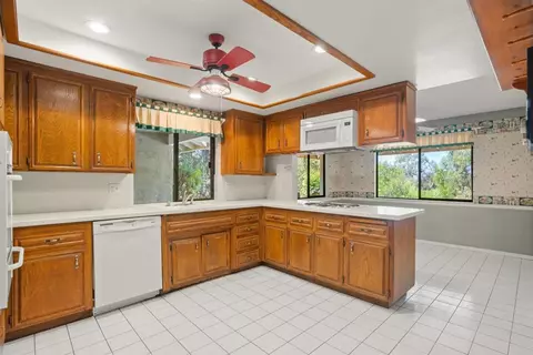 Kitchen - 1060 Evergreen Ln, Vista, CA 92084 photo 1 of 3