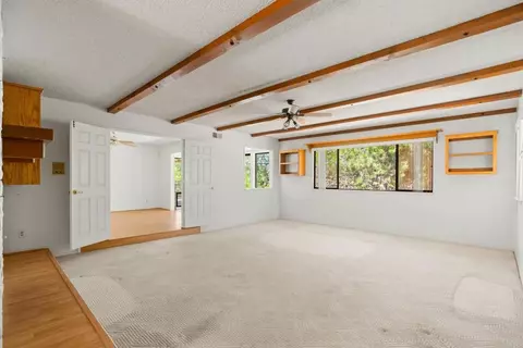 Living - 1060 Evergreen Ln, Vista, CA 92084 photo 9 of 10
