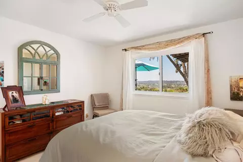 Bedroom - 136 S Jayton Ln, Encinitas, CA 92024 photo 2 of 4