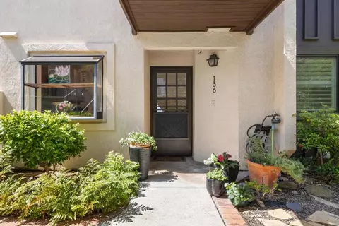 Exterior - 136 S Jayton Ln, Encinitas, CA 92024 photo 4 of 10