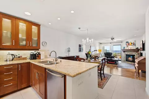 Kitchen - 136 S Jayton Ln, Encinitas, CA 92024 photo 1 of 4