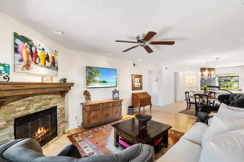 Living - 136 S Jayton Ln, Encinitas, CA 92024 photo 3 of 3