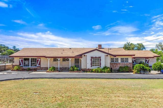 2721 Surrey Ln, Escondido, CA 92029