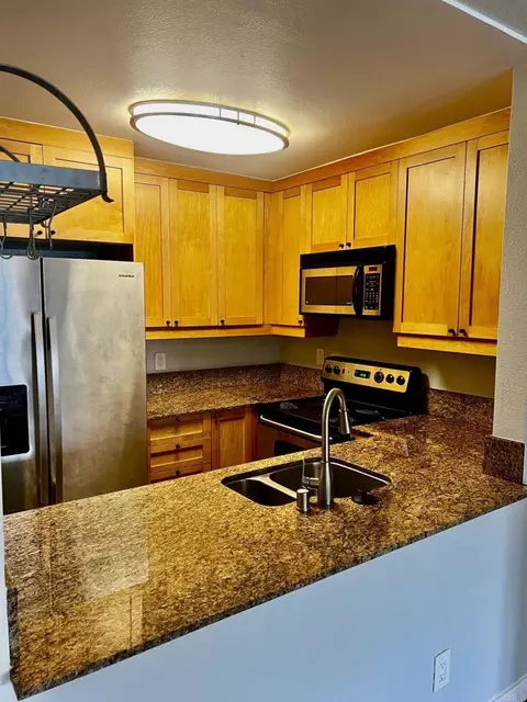 3520 Lebon Dr #5128, San Diego, CA 92122