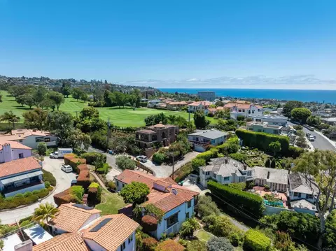 View/Area - 1406 La Jolla Knl, La Jolla, CA 92037 photo 5 of 7