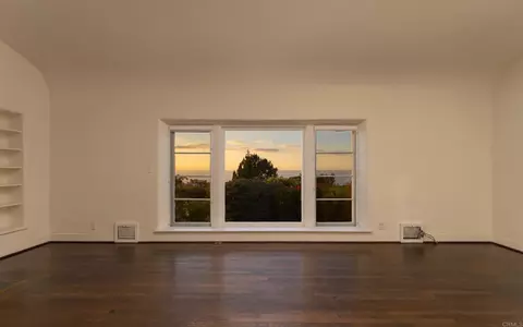 Living - 1406 La Jolla Knl, La Jolla, CA 92037 photo 4 of 11