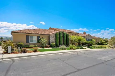 Exterior - 2855 Windstone Gln, Escondido, CA 92027 photo 1 of 12