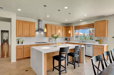 Kitchen - 2855 Windstone Gln, Escondido, CA 92027 photo 3 of 5