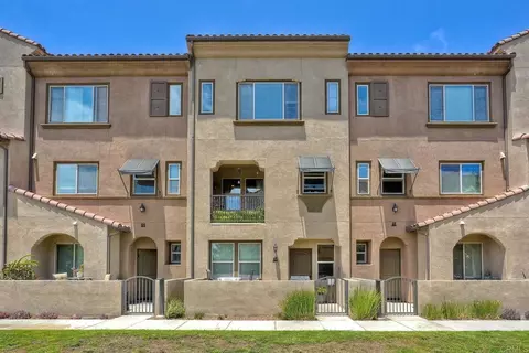 1576 Castillo Way #45, Vista, CA 92081