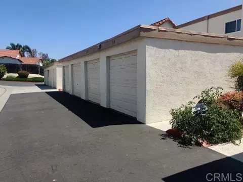 Exterior - 125 Candice Pl, Vista, CA 92083 photo 9 of 18