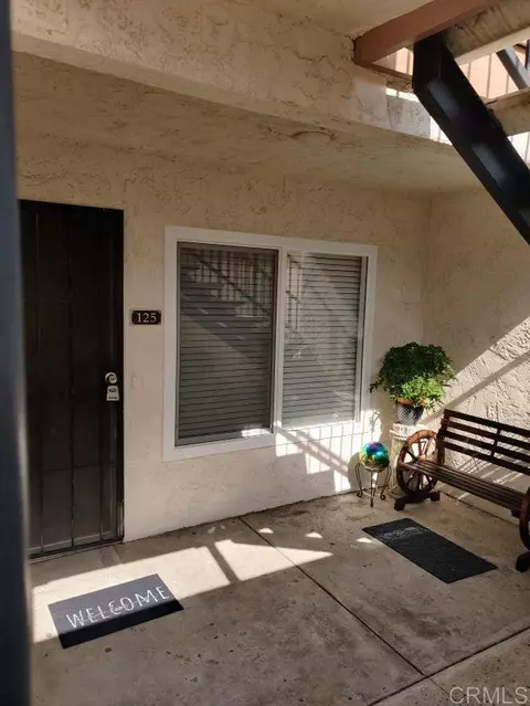 Exterior - 125 Candice Pl, Vista, CA 92083 photo 5 of 18