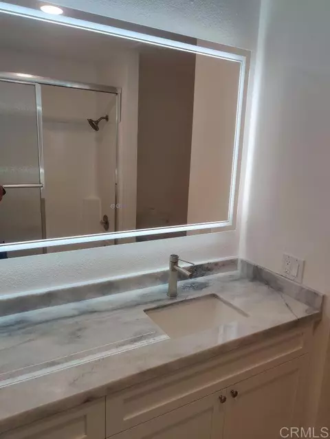 Bath - 125 Candice Pl, Vista, CA 92083 photo 2 of 6