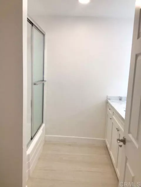 Bath - 125 Candice Pl, Vista, CA 92083 photo 4 of 6