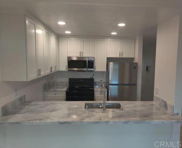 125 Candice Pl, Vista, CA 92083