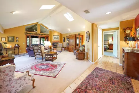 Entry Way - 15326 Moonglow Dr, Ramona, CA 92065 photo 1 of 2