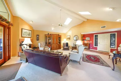 Living - 15326 Moonglow Dr, Ramona, CA 92065 photo 1 of 5