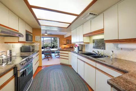 Kitchen - 15326 Moonglow Dr, Ramona, CA 92065 photo 1 of 2