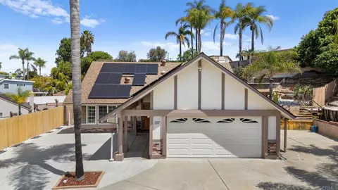 939 Chablis Ln, Vista, CA 92083 photo 4