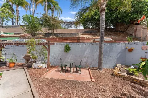 939 Chablis Ln, Vista, CA 92083 photo 49