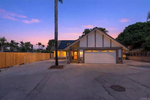 939 Chablis Ln, Vista, CA 92083 photo 3