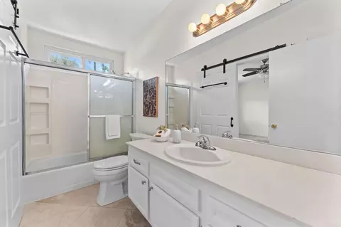 939 Chablis Ln, Vista, CA 92083 photo 37