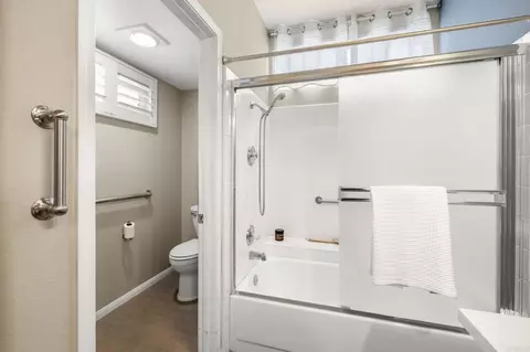 Bath - 4980 Delos Way, Oceanside, CA 92056 photo 2 of 3