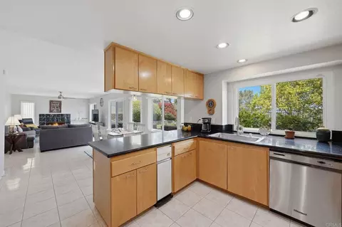 Kitchen - 3720 Southridge Way, Oceanside, CA 92056 photo 3 of 4