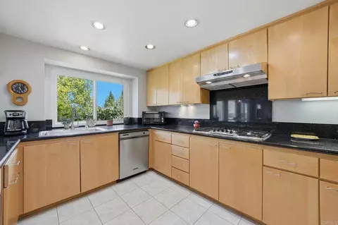 Kitchen - 3720 Southridge Way, Oceanside, CA 92056 photo 1 of 4