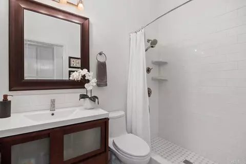 Bath - 1034 Alexandra Ln, Encinitas, CA 92024 photo 3 of 3