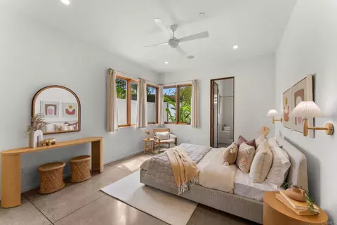 Bedroom - 1866 Sheridan Rd, Encinitas, CA 92024 photo 1 of 8