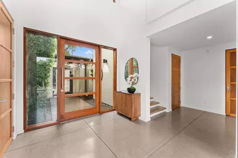 Entry Way - 1866 Sheridan Rd, Encinitas, CA 92024 photo 1 of 6