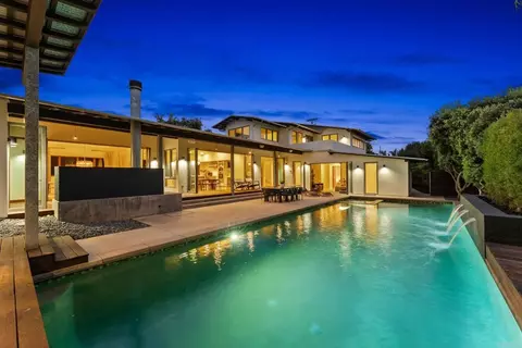 Exterior - 1866 Sheridan Rd, Encinitas, CA 92024 photo 11 of 16