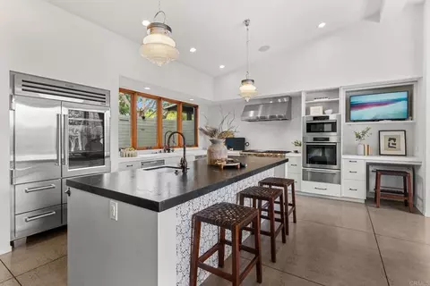 Kitchen - 1866 Sheridan Rd, Encinitas, CA 92024 photo 1 of 6