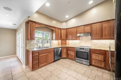 Kitchen - 1325 Keyser Rd, Ramona, CA 92065 photo 3 of 3
