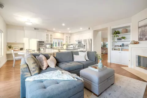 Living - 3814 Sienna St, Oceanside, CA 92056 photo 2 of 6