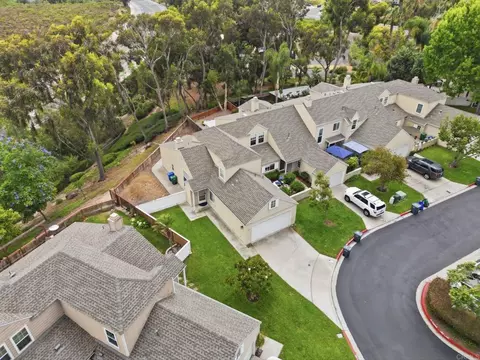 View/Area - 2633 Regent Rd, Carlsbad, CA 92010 photo 4 of 6
