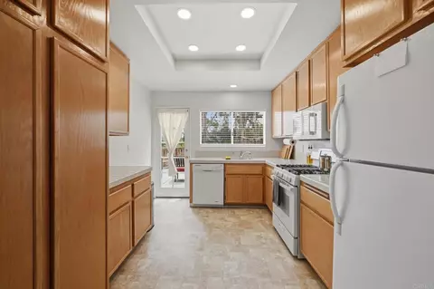 Kitchen - 2633 Regent Rd, Carlsbad, CA 92010 photo 1 of 3