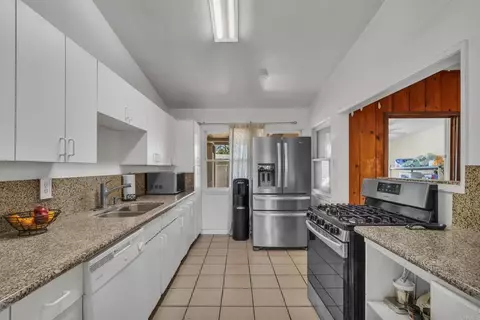 Kitchen - 610 W 11th Ave, Escondido, CA 92025 photo 2 of 2