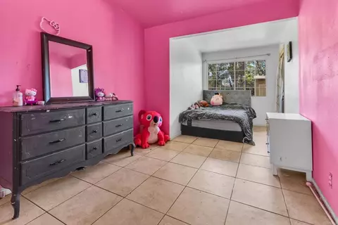 Bedroom - 610 W 11th Ave, Escondido, CA 92025 photo 2 of 7