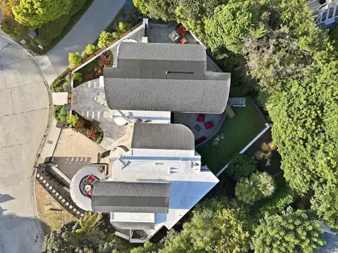 View/Area - 6105 Avenida Chamnez, La Jolla, CA 92037 photo 6 of 14