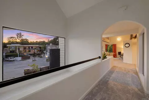 Entry Way - 6105 Avenida Chamnez, La Jolla, CA 92037 photo 4 of 4
