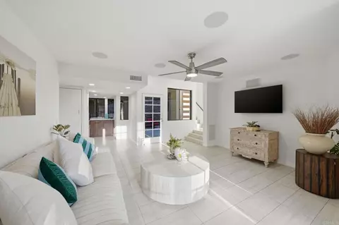 Living - 6105 Avenida Chamnez, La Jolla, CA 92037 photo 5 of 5