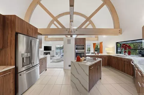 Kitchen - 6105 Avenida Chamnez, La Jolla, CA 92037 photo 5 of 7