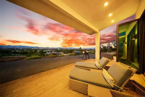 Exterior - 42950 Ivy St, Murrieta, CA 92562 photo 5 of 14