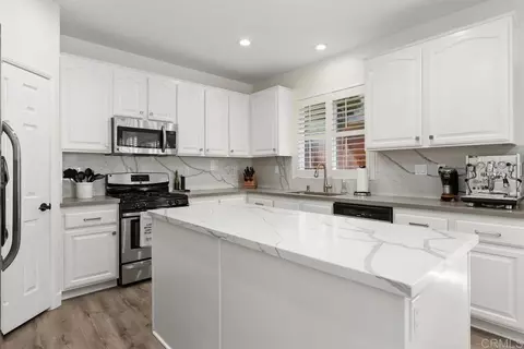 Kitchen - 7373 Seafarer Pl, Carlsbad, CA 92011 photo 3 of 6