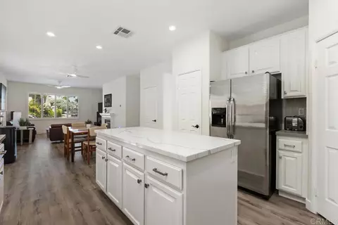 Kitchen - 7373 Seafarer Pl, Carlsbad, CA 92011 photo 6 of 6