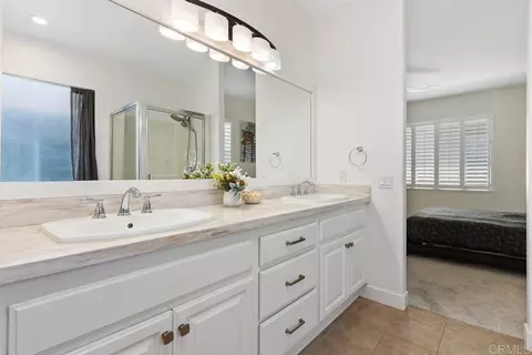 Bath - 7373 Seafarer Pl, Carlsbad, CA 92011 photo 4 of 5
