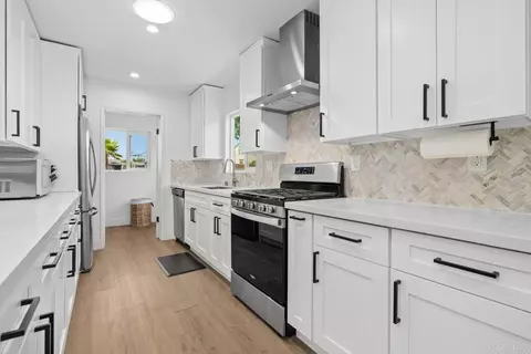 4975 Greenbrier Ave, San Diego, CA 92120
