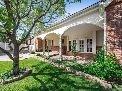 23786 Moonglow Ct, Ramona, CA 92065