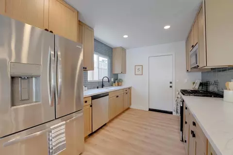 Kitchen - 1334 Partridge Ln, Oceanside, CA 92054 photo 4 of 6